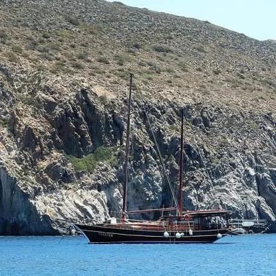 Galatea Paros.cruises.antiparos2